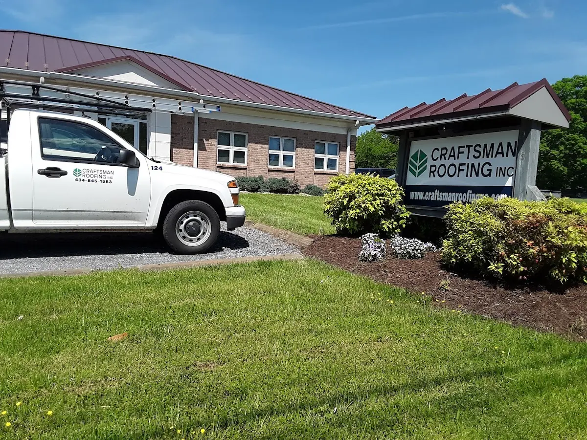 Quality Soffit & Fascia Repair by experienced craftsmen in McLendon-Chisholm